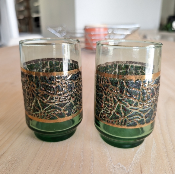 🌱MCM Glass Set - Picture 2 of 3